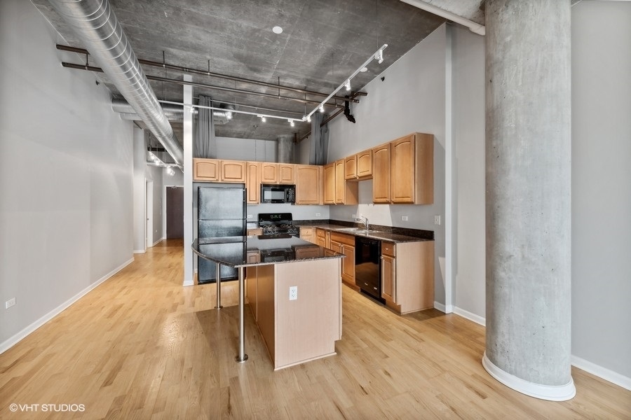 125 E 13TH Street 1303