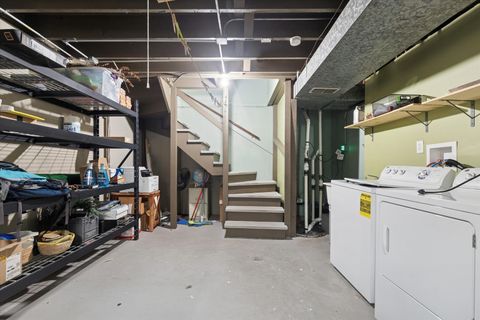 Tiny photo for 241 Diamond Head Drive, Des Plaines, IL 60018 (MLS # 12477053)