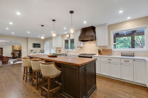 Tiny photo for 1211 S Grove Avenue, Barrington, IL 60010 (MLS # 12481221)