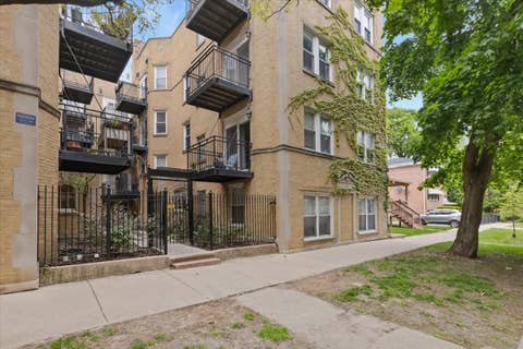 Tiny photo for 7050 N Damen Avenue #3S, Chicago, IL 60645 (MLS # 12648850)