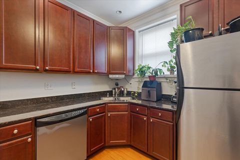 Tiny photo for 7050 N Damen Avenue #3S, Chicago, IL 60645 (MLS # 12648850)