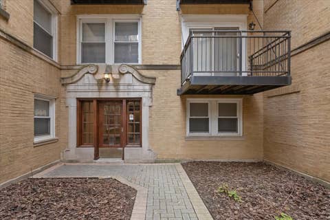 Tiny photo for 7050 N Damen Avenue #3S, Chicago, IL 60645 (MLS # 12648850)