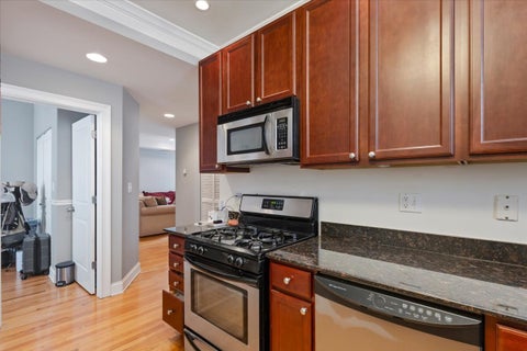 Tiny photo for 7050 N Damen Avenue #3S, Chicago, IL 60645 (MLS # 12648850)
