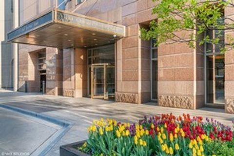 161 E Chicago Avenue 38C Chicago IL 60611