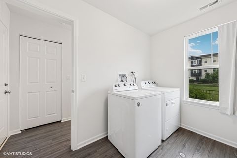 Tiny photo for 855 Finley Drive, Aurora, IL 60504 (MLS # 12372226)
