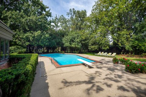 Tiny photo for 650 Midfield Lane, Northbrook, IL 60062 (MLS # 12480003)