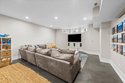 Tiny photo for 412 Central Avenue, Wilmette, IL 60091 (MLS # 12568859)