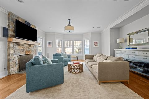 Tiny photo for 412 Central Avenue, Wilmette, IL 60091 (MLS # 12568859)