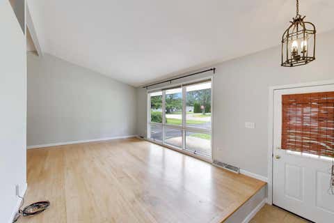 Tiny photo for 2401 E Thornwood Drive, Lindenhurst, IL 60046 (MLS # 12684703)