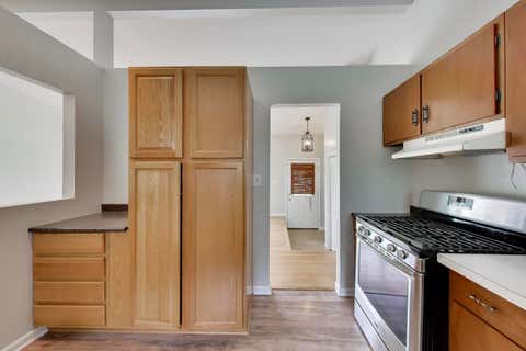 Tiny photo for 2401 E Thornwood Drive, Lindenhurst, IL 60046 (MLS # 12684703)