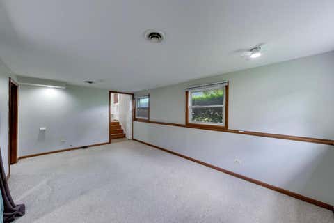 Tiny photo for 2401 E Thornwood Drive, Lindenhurst, IL 60046 (MLS # 12684703)