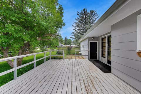 Tiny photo for 2401 E Thornwood Drive, Lindenhurst, IL 60046 (MLS # 12684703)