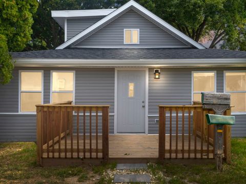 Photo of 42425 N Park Lane E, Antioch, IL 60002 (MLS # 12533449)