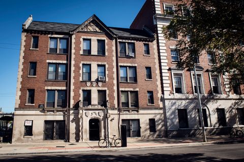 3345 N Marshfield Avenue 209 Chicago IL 60657