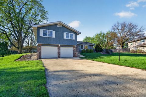 Tiny photo for 3211 Wild Oaks Court, Joliet, IL 60431 (MLS # 12622823)