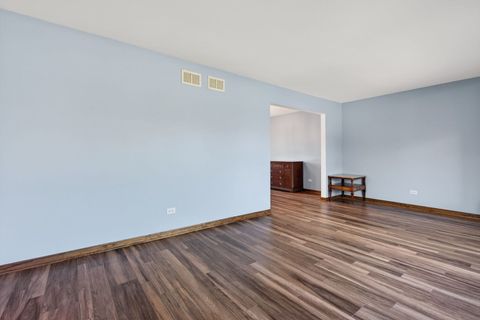 Tiny photo for 3211 Wild Oaks Court, Joliet, IL 60431 (MLS # 12622823)