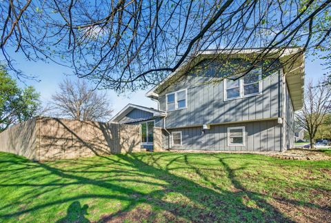 Tiny photo for 3211 Wild Oaks Court, Joliet, IL 60431 (MLS # 12622823)
