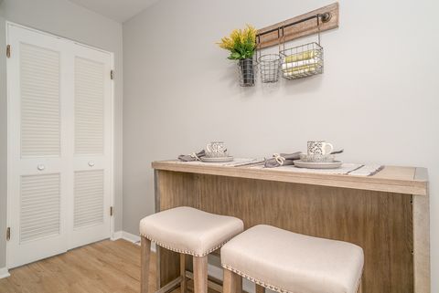 Tiny photo for 38 S Kensington Avenue #06, La Grange, IL 60525 (MLS # 12427789)