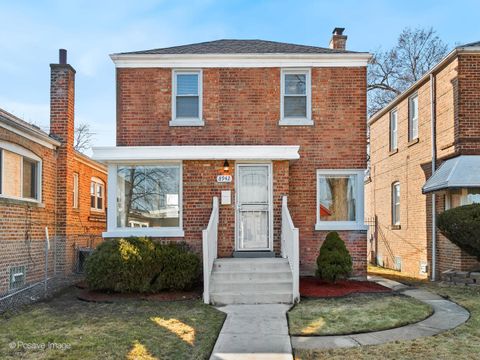 8942 S Crandon Avenue Chicago IL 60617