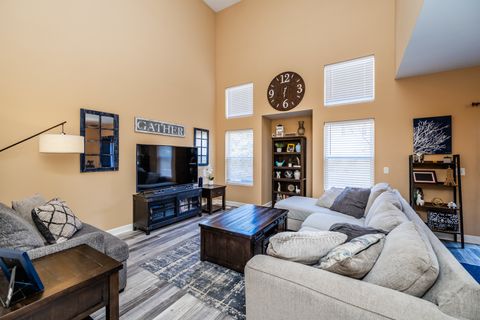 Tiny photo for 1853 Candlelight Circle, Montgomery, IL 60538 (MLS # 12577471)