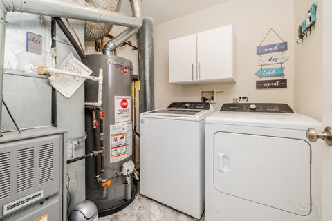 Tiny photo for 1853 Candlelight Circle, Montgomery, IL 60538 (MLS # 12577471)