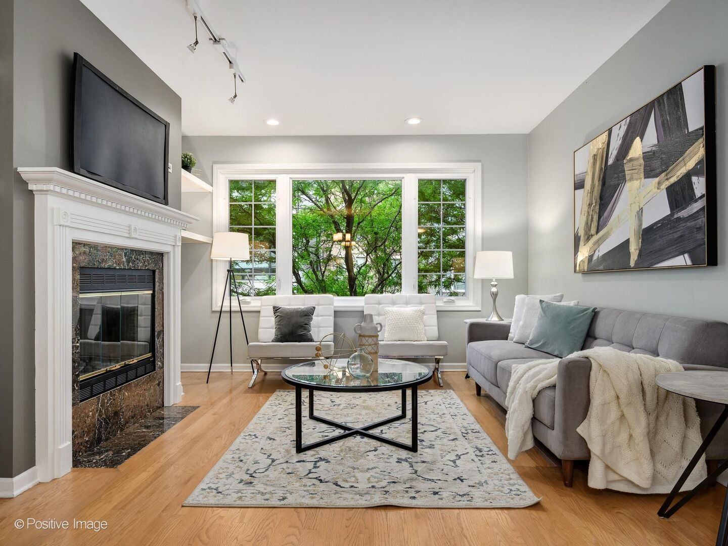 1629 W Le Moyne Street 2W