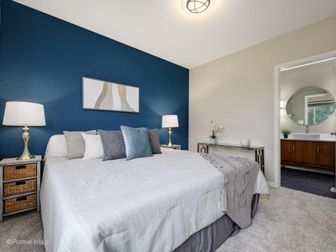 Tiny photo for 1629 W Le Moyne Street #2W, Chicago, IL 60622 (MLS # 12688597)