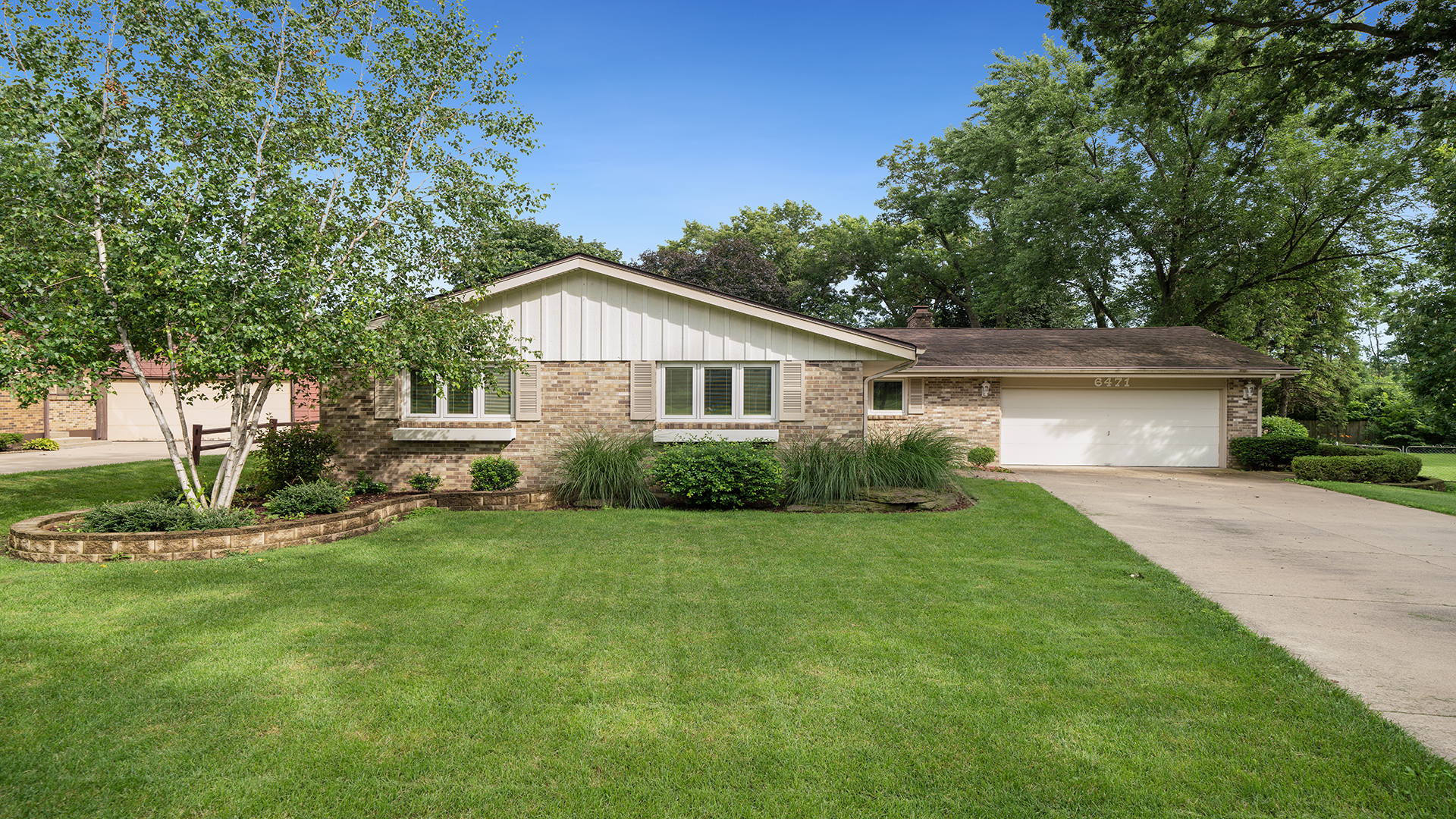 6471 Myrtle Lane
