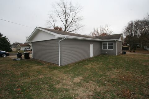 Tiny photo for 306 E Madison Street, Mackinaw, IL 61755 (MLS # 12523135)