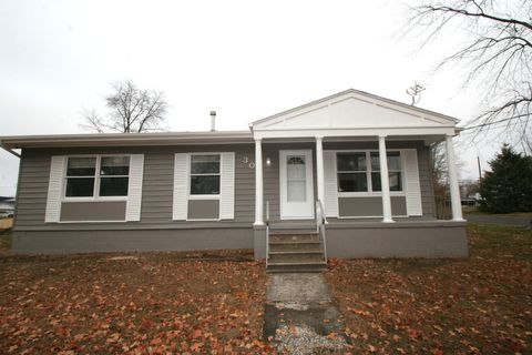 Tiny photo for 306 E Madison Street, Mackinaw, IL 61755 (MLS # 12523135)