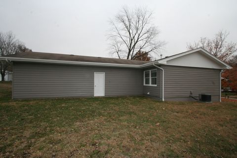 Tiny photo for 306 E Madison Street, Mackinaw, IL 61755 (MLS # 12523135)