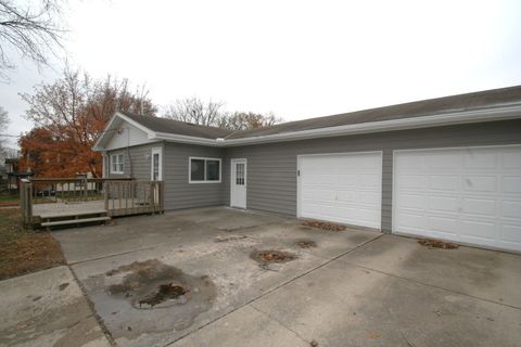 Tiny photo for 306 E Madison Street, Mackinaw, IL 61755 (MLS # 12523135)
