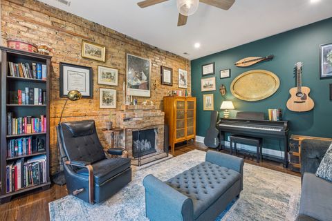 Tiny photo for 1441 W Cuyler Avenue #2E, Chicago, IL 60613 (MLS # 12466750)