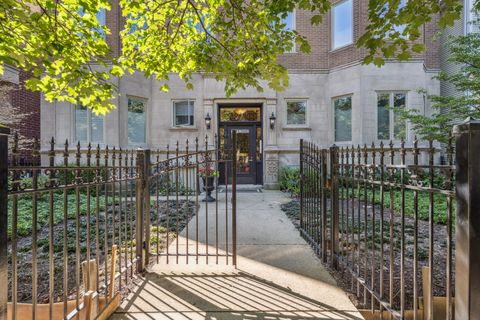 Tiny photo for 1441 W Cuyler Avenue #2E, Chicago, IL 60613 (MLS # 12466750)