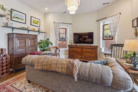 Tiny photo for 1441 W Cuyler Avenue #2E, Chicago, IL 60613 (MLS # 12466750)