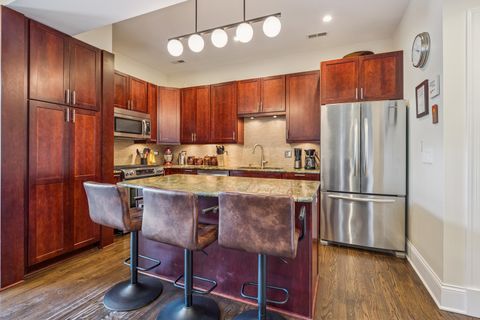Tiny photo for 1441 W Cuyler Avenue #2E, Chicago, IL 60613 (MLS # 12466750)