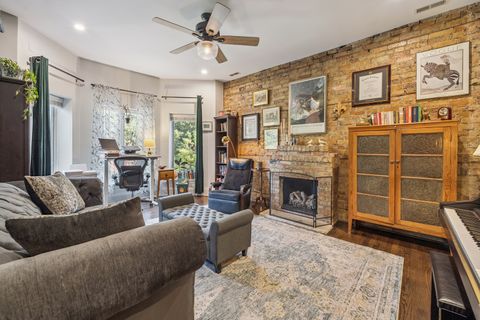 Tiny photo for 1441 W Cuyler Avenue #2E, Chicago, IL 60613 (MLS # 12466750)