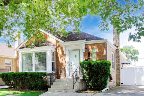 Photo of 5116 N Nordica Avenue, Chicago, IL 60656 (MLS # 12672108)