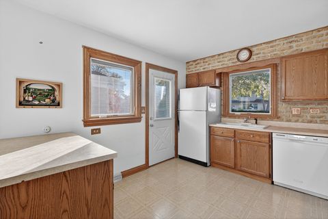 Tiny photo for 1187 S Ridge Avenue, Arlington Heights, IL 60005 (MLS # 12506392)