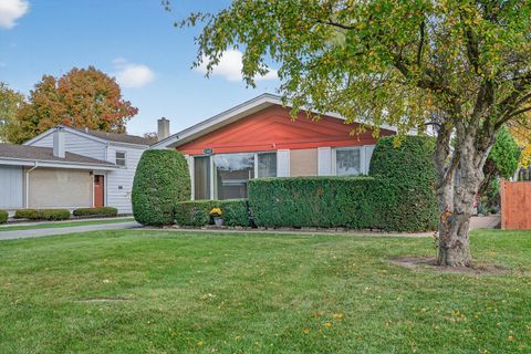 Tiny photo for 1187 S Ridge Avenue, Arlington Heights, IL 60005 (MLS # 12506392)