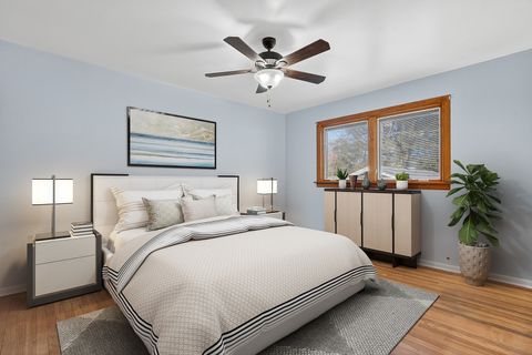 Tiny photo for 1187 S Ridge Avenue, Arlington Heights, IL 60005 (MLS # 12506392)