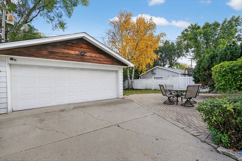 Tiny photo for 1187 S Ridge Avenue, Arlington Heights, IL 60005 (MLS # 12506392)