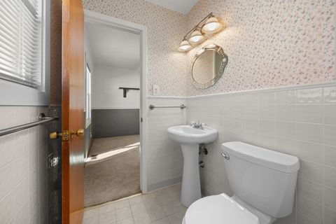 Tiny photo for 241 Pleasant Drive, Elk Grove Village, IL 60007 (MLS # 12555478)