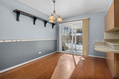 Tiny photo for 241 Pleasant Drive, Elk Grove Village, IL 60007 (MLS # 12555478)