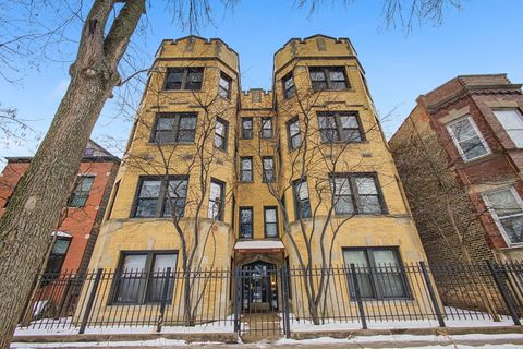 Photo of 2947 W BELDEN Avenue #1, Chicago, IL 60647 (MLS # 12561127)