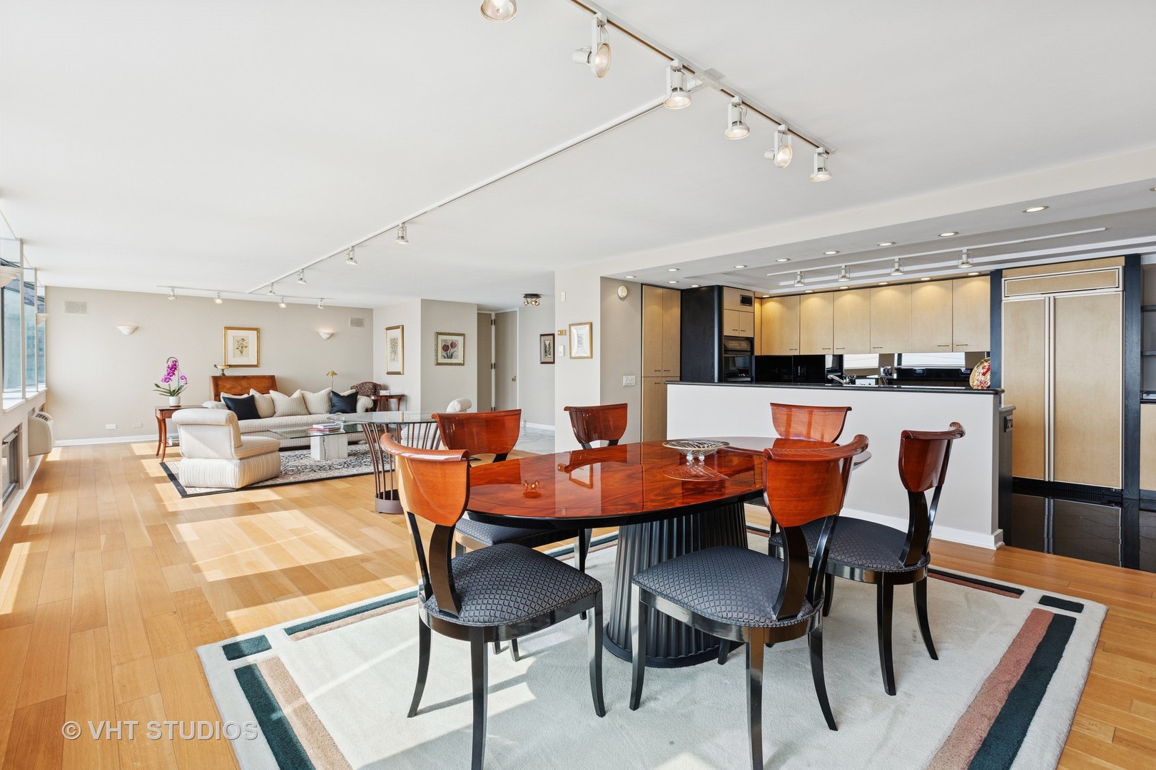 1110 N Lake Shore Drive 20N
