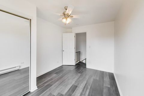Tiny photo for 22 Jamaica Colony #1, Fox Lake, IL 60020 (MLS # 12631126)