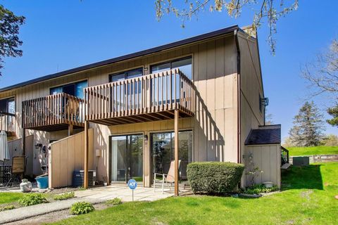 Photo of 22 Jamaica Colony #1, Fox Lake, IL 60020 (MLS # 12631126)