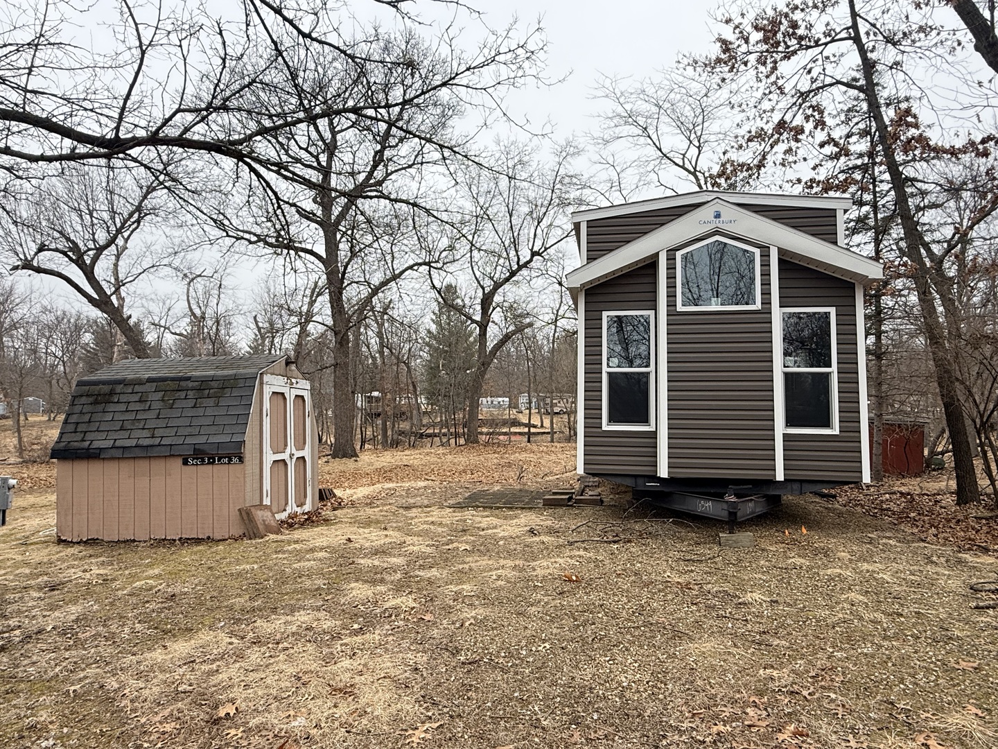 3-36 Woodhaven Lakes