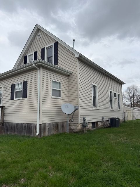 Tiny photo for 1509 42nd Street, Rock Island, IL 61201 (MLS # 12620727)